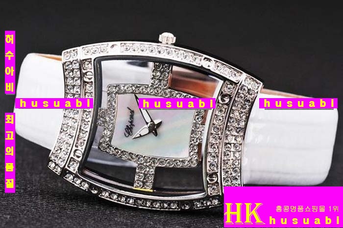 ĵ ڽð Replica Chopard Japanese Quartz MOVEMENT Polished Case White Bracelet Women. sa-21