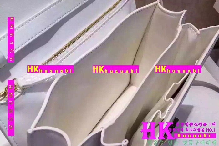 셀린느 클래식박스 CL857445-5