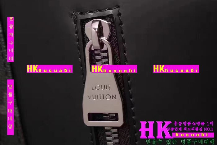 NEW 루이비통 익스프로러 백팩 M40527