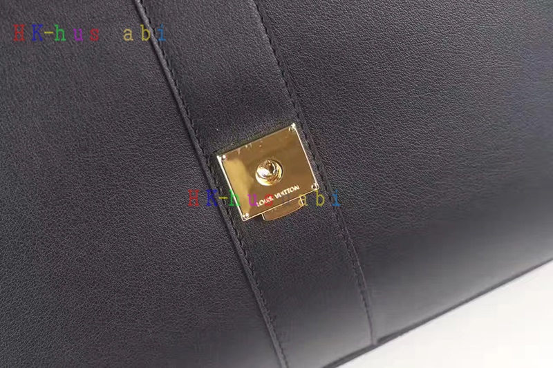 NEW 루이비통 베리원 핸들백 M42905