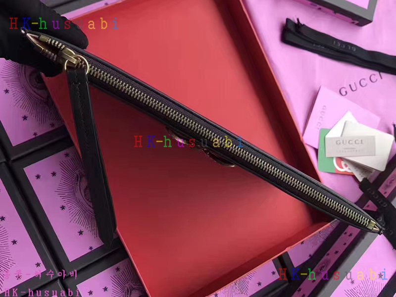 ★미러급★NEW 구찌 벌 보석 디테일 클러치백GU476077-2