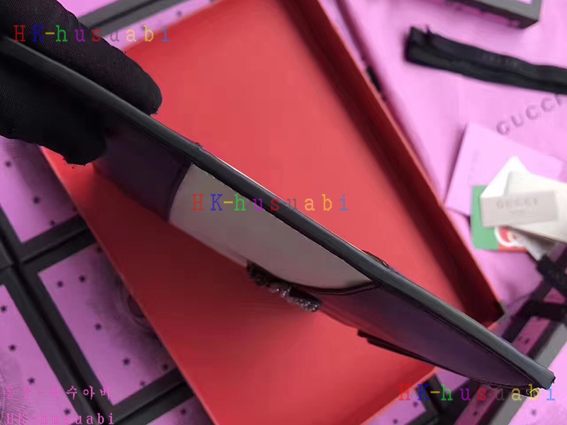 ★미러급★NEW 구찌 벌 보석 디테일 클러치백GU476077-2