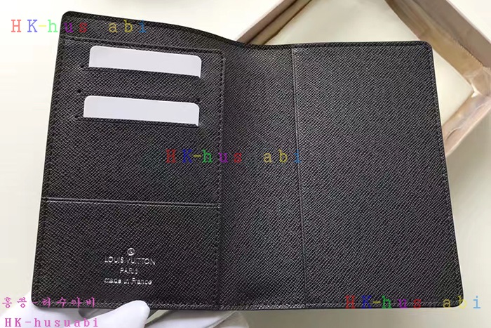 NEW 루이비통 남성 멀티플 월릿 반지갑 M66601