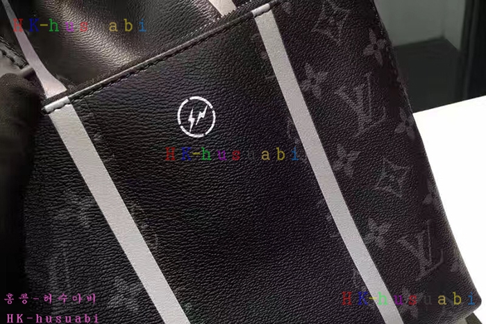 ★미러급★NEW 17S/S 루이비통 잭 백팩 M43409