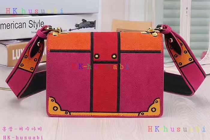★미러급★NEW 17F/W 프라다 신상 여성 벨벳 숄더백1BD075-2