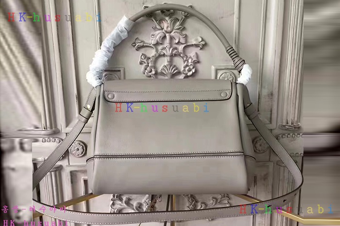 ★미러급★NEW 17F/W 끌로에 신상 여성  OWEN 플랩백 CHC17AS311-2