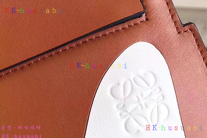 ★미러급★NEW 17F/W 로에베 신상  클러치 백 084396