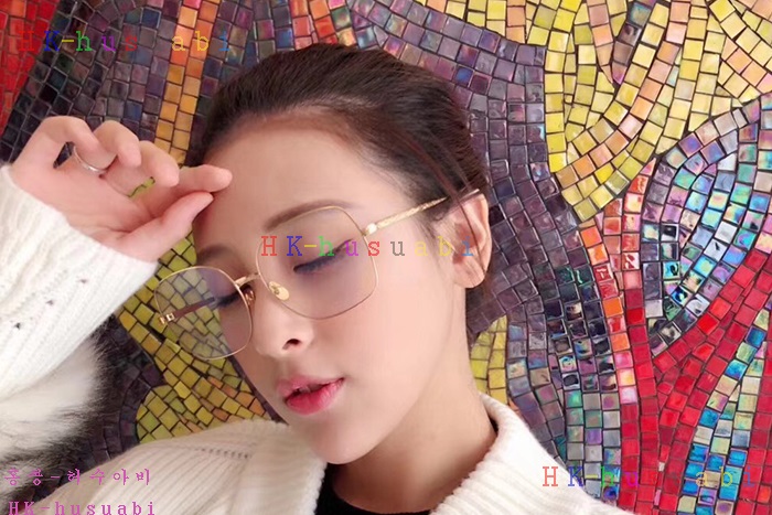 NEW  린다페로우  신상 선글라스 L1235561
