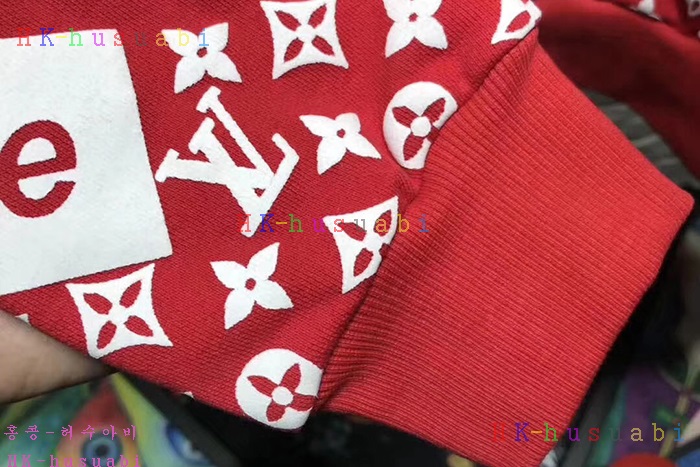 NEW  루이비통  남성용 긴팔티 LV55780
