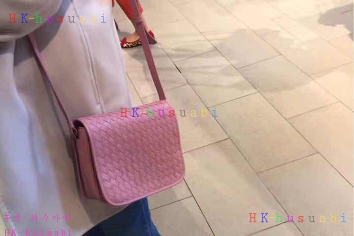 ★미러급★ 보테가베네타 신상 메신저백 BV 964450