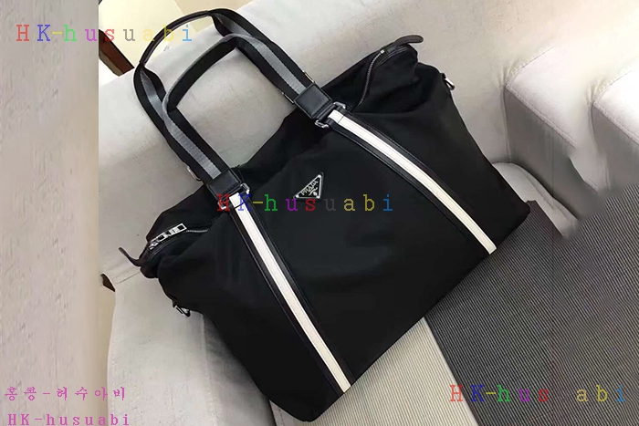 NEW 프라다 신상 남여공용 방나일론 토트백 2VG0