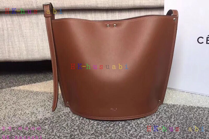 ★미러급★ 셀린느 STUDS CABAS CL18090