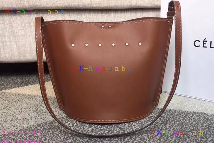 ★미러급★ 셀린느 STUDS CABAS CL18090