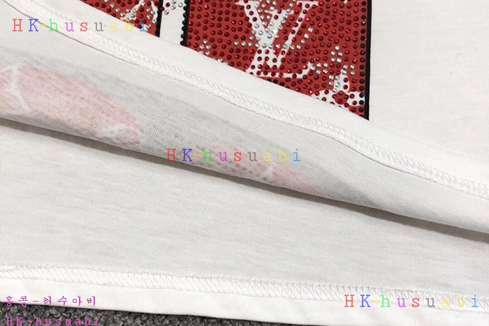 NEW 루이비통 슈프림 콜라보 반팔티 SP 69550
