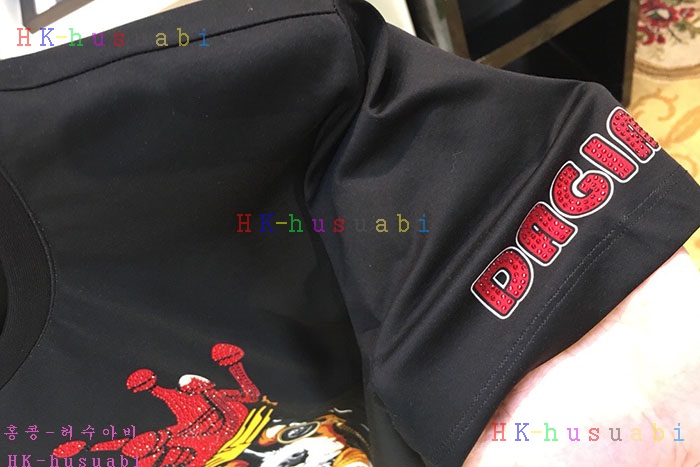 NEW 돌체엔가바나 반팔티 DG89124