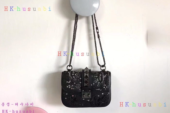 ★미러급★ 발렌티노 락스터드 숄더백 V0312
