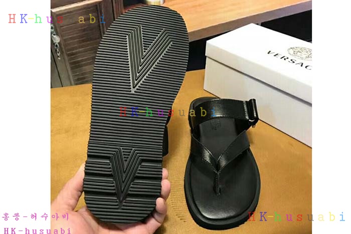 NEW  베르사체  남성용 슬리퍼 V47754