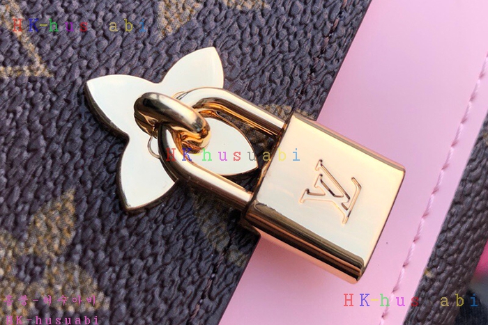 ★미러급★ 루이비통 컴팩트 반지갑 M62567-3