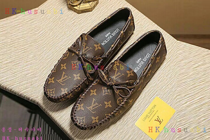 NEW 루이비통 남성용 스니커즈  LV954115