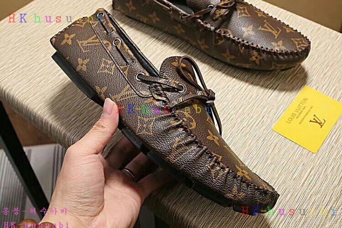 NEW 루이비통 남성용 스니커즈  LV954115