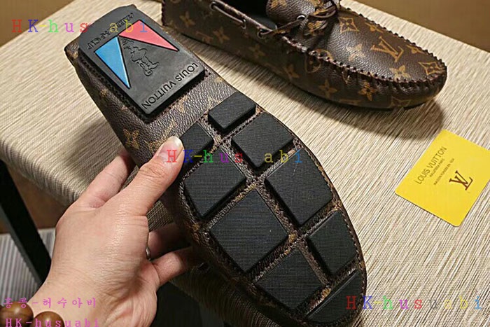 NEW 루이비통 남성용 스니커즈  LV954115