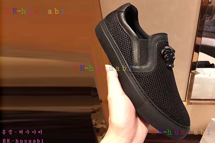NEW 2018SS 베르사체 남성용 스니커즈 V99510