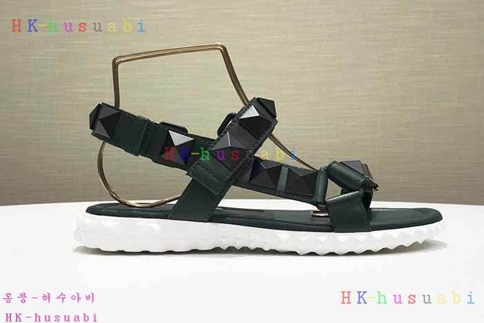 NEW 20188SS 발렌티노 남성용 샌들 V 11152
