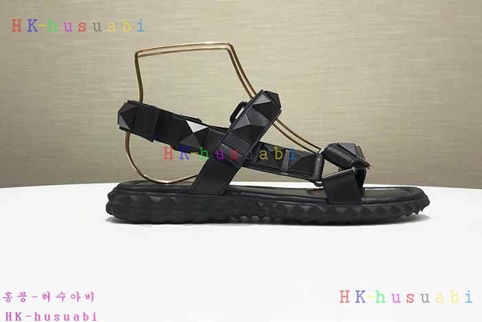 NEW 20188SS 발렌티노 남성용 샌들 V 11153