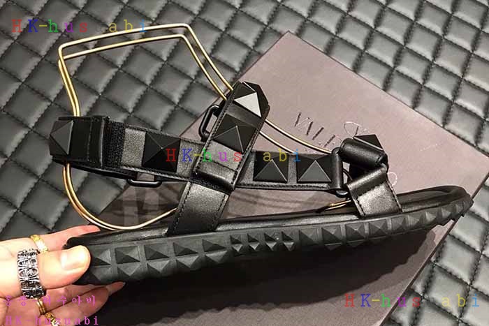 NEW 20188SS 발렌티노 남성용 샌들 V 11153
