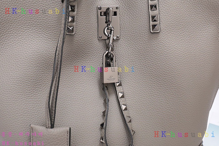 ★미러급★ 발렌티노 락스터드 토트백 신상 V 2A031-4