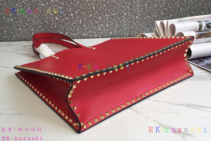 ★미러급★ 발렌티노 락스터드 가죽쇼핑백 신상 V 7995-3