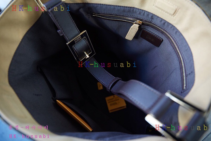NEW 펜디 로고 토트백 FD 47775-2