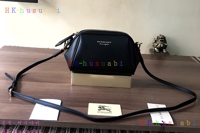 NEW 버버리 신상 크로스백 BB 75499-4