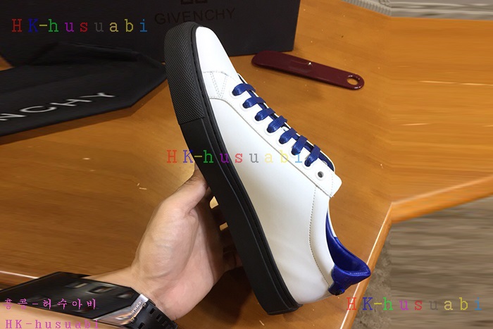 NEW 지방시 남성용 스니커즈  G 123854