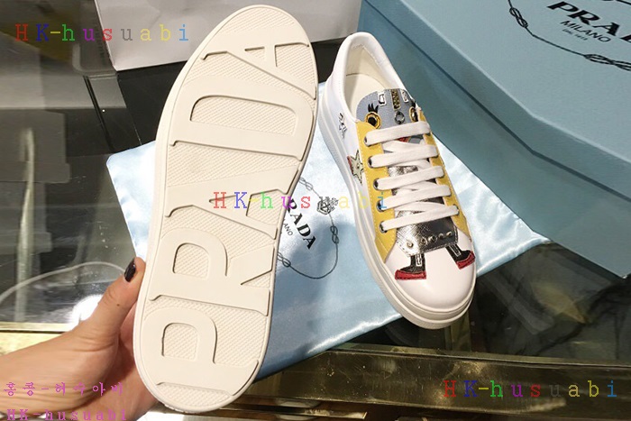 NEW  프라다 여성용 스니커즈 PR 474767