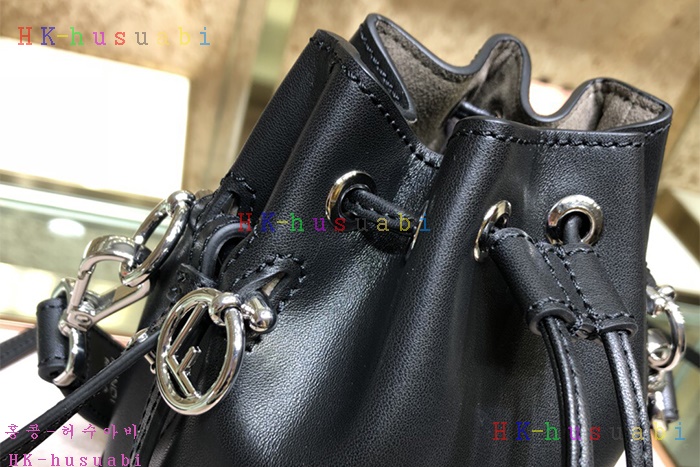 ★미러급★펜디 몽트레저 숄더백 FD 35581