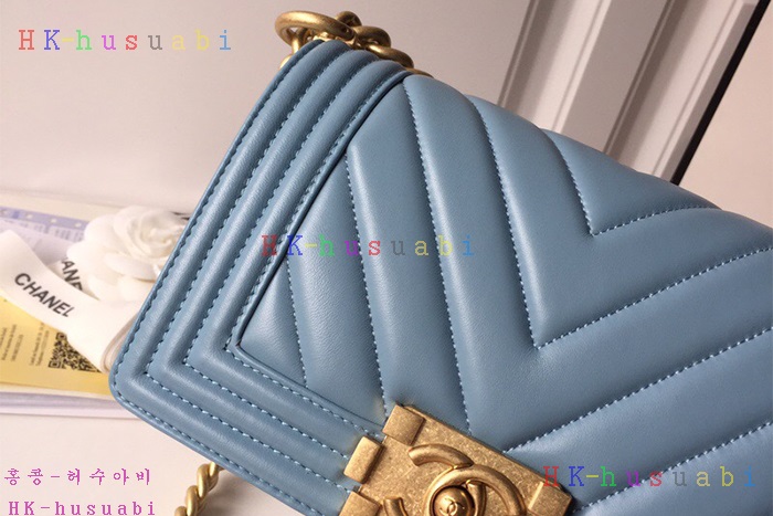 ★미러급★ 샤넬 쉐브론 보이백  CH A67085-2