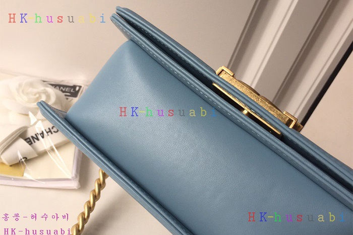 ★미러급★ 샤넬 쉐브론 보이백  CH A67085-2