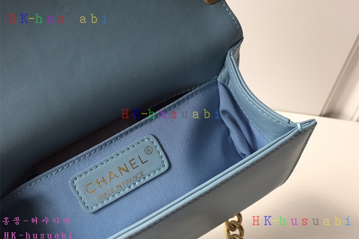 ★미러급★ 샤넬 쉐브론 보이백  CH A67085-2