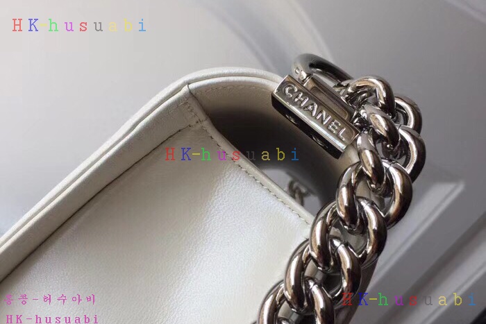 ★미러급★ 샤넬 쉐브론 보이백 CH A67085-5