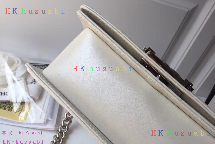 ★미러급★ 샤넬 쉐브론 보이백 CH A67085-5