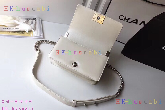 ★미러급★ 샤넬 쉐브론 보이백 CH A67085-5