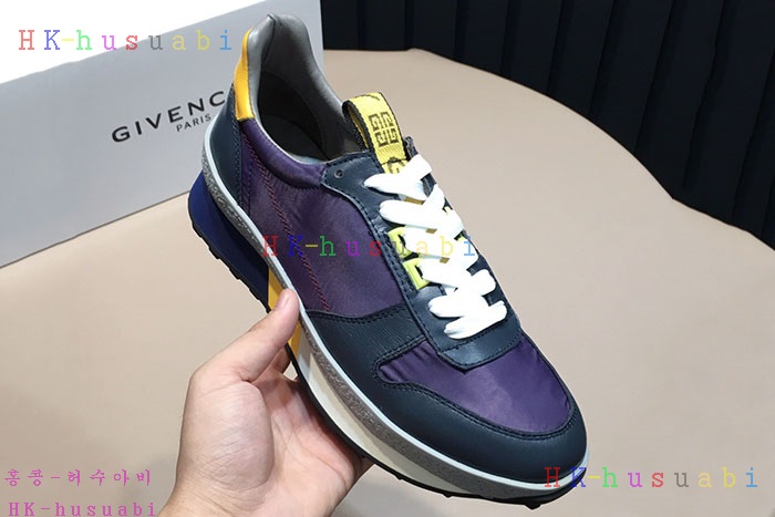 NEW 지방시 남성용 신발 GV 984557