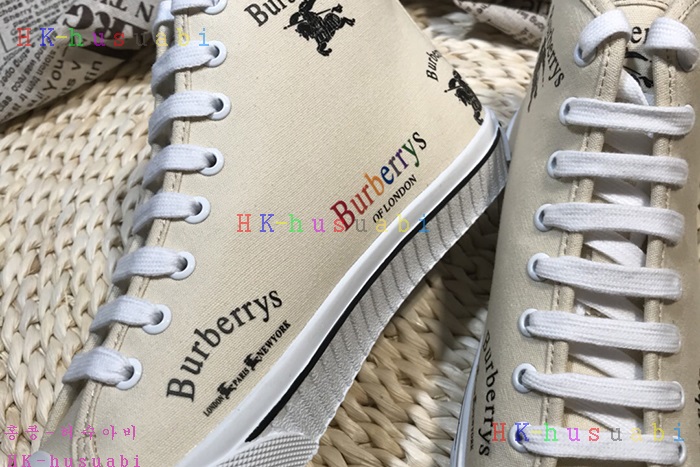 NEW 버버리 남여공용 신발 BB 77717