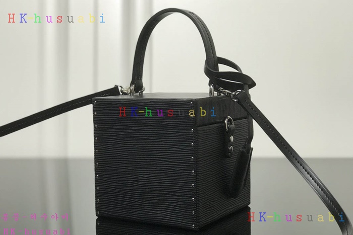★미러급★ 루이비통 블리커 박스 LV M52466