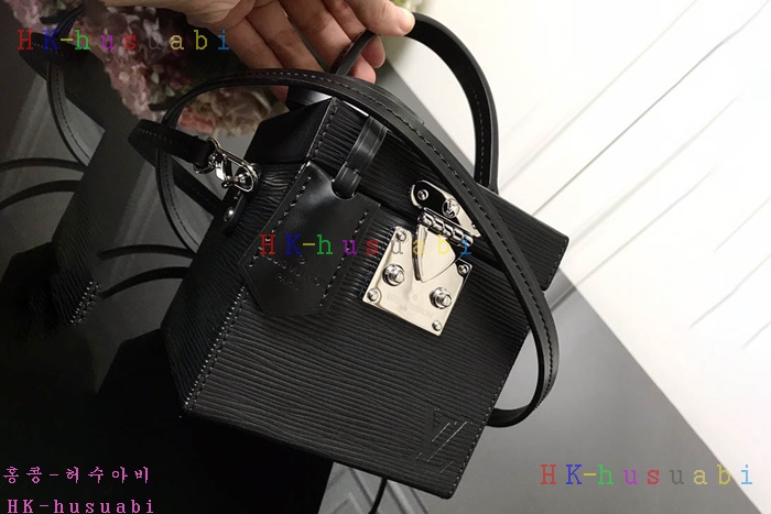 ★미러급★ 루이비통 블리커 박스 LV M52466