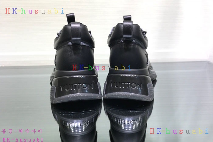 NEW 루이비통 남성용 스니커즈 LV 5800154
