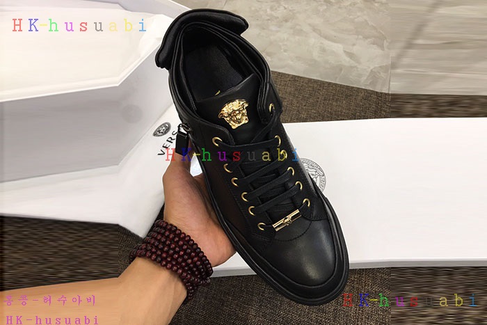 NEW 베르사체 남성용 스니커즈  V 588840