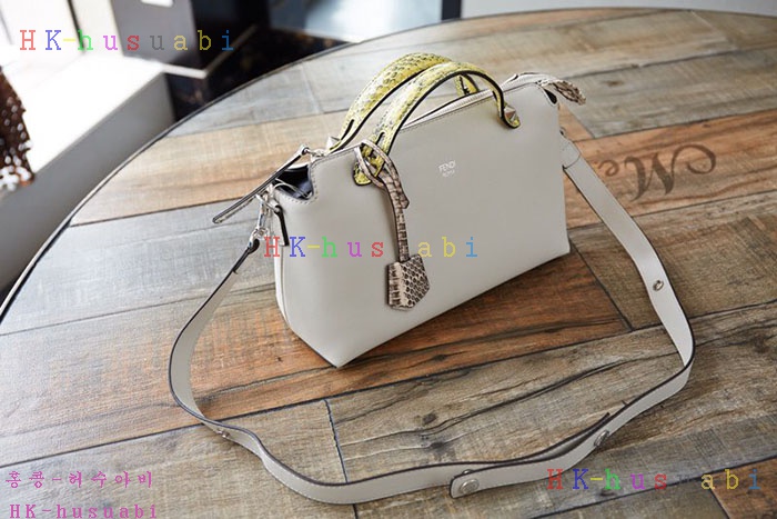 ★미러급★ 펜디 바이더웨이 숄더백 F 8BL1245QJF14QD-4