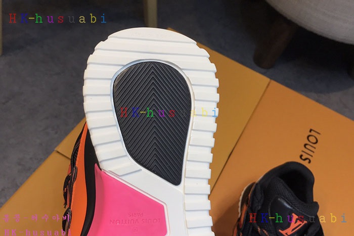 NEW 루이비통 남여공용 신발 LV 670060